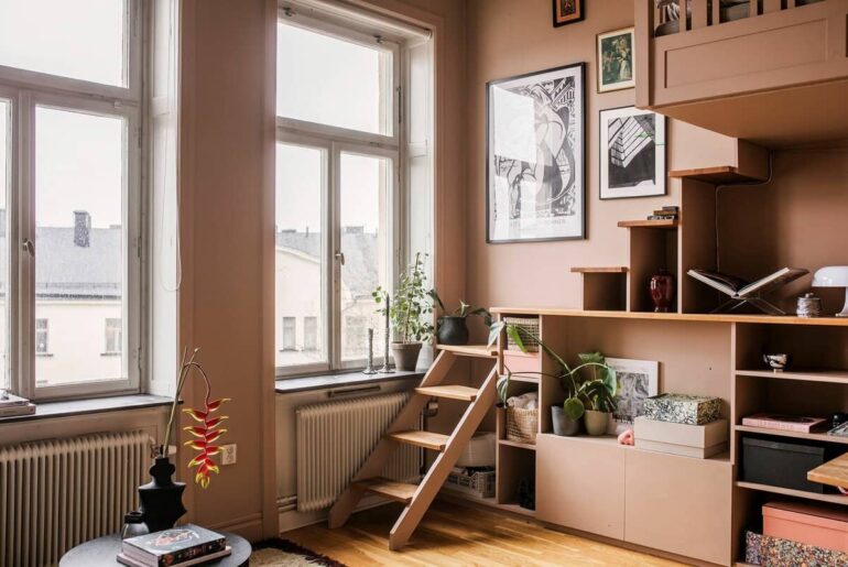 Сделали квартиру из комнаты