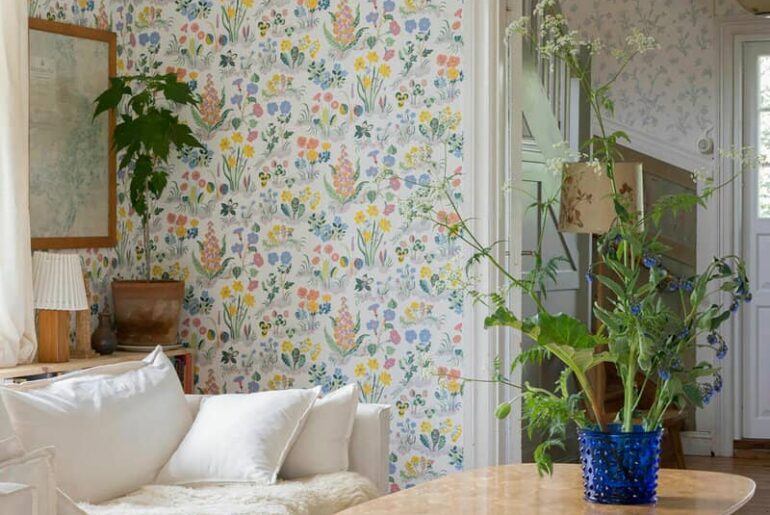 Променяли город на жизнь на острове