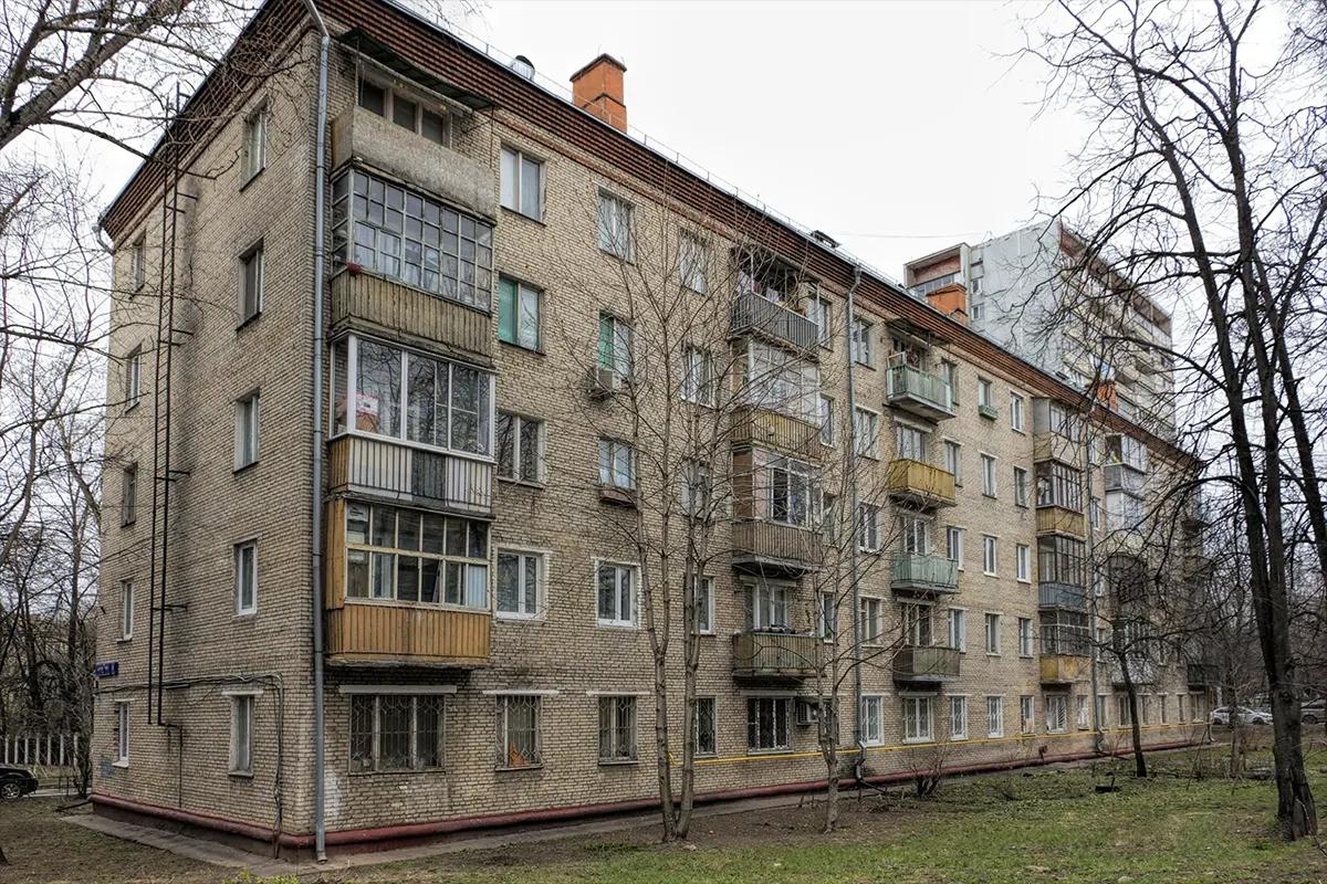 Хрущевский дом (балконы)