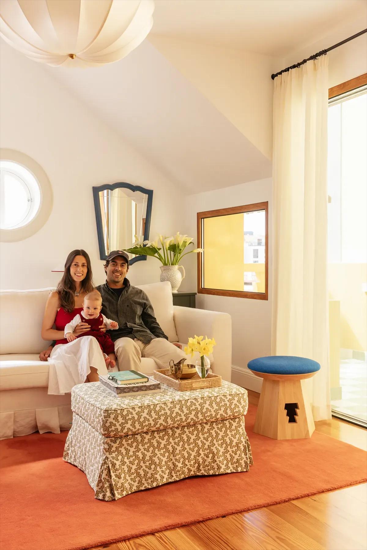 Дизайнер Жаклин Скаламера со своей семьей