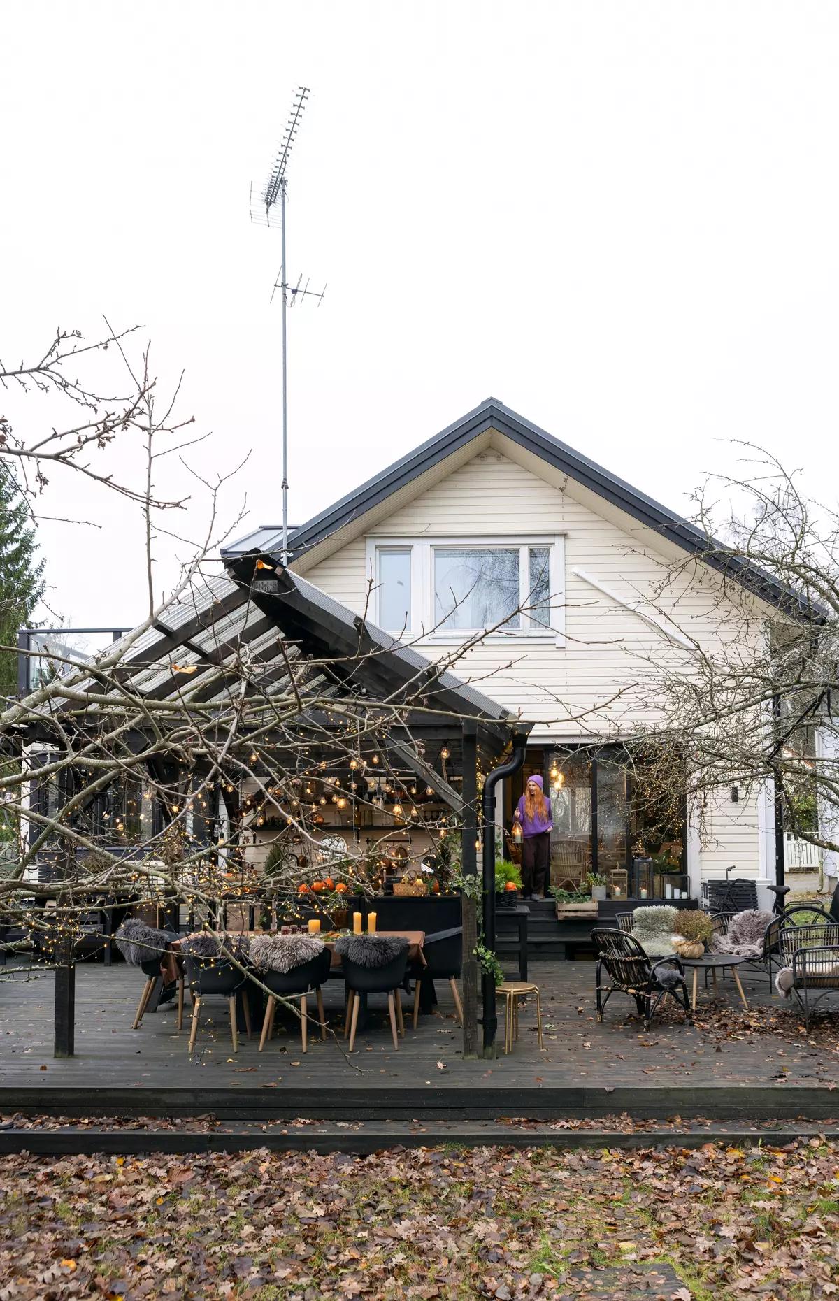 Дом Меку Кауханен с открытой кухней на веранде