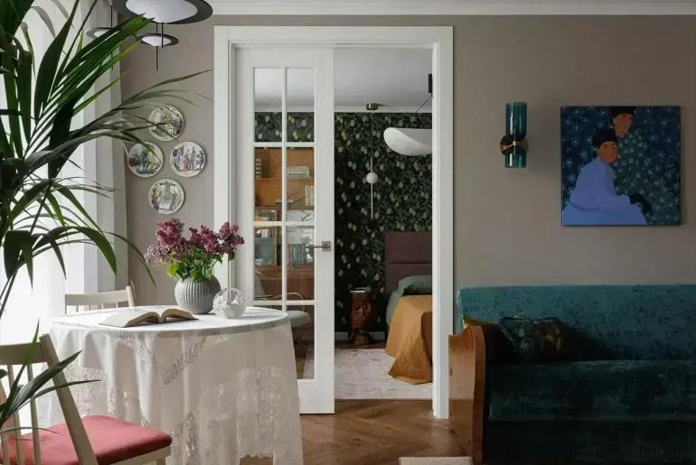 Обзор двухкомнатной квартиры площадью 49 кв.м. Дизайнер интерьера: Александра Якушенко