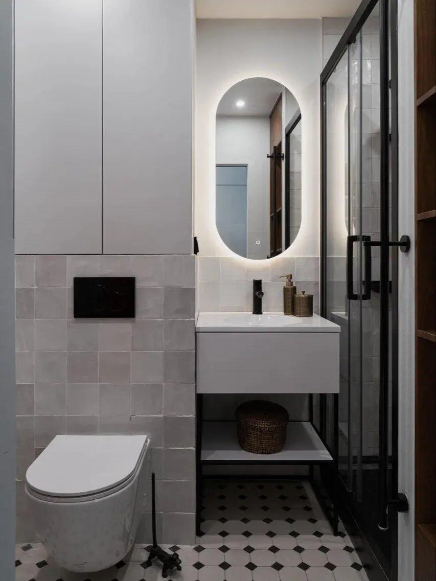 Современный ремонт ванной комнаты в московской квартире в светлых тонах