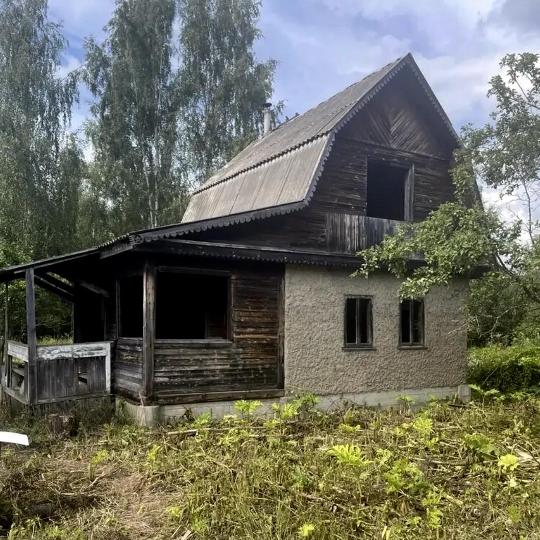 Заброшенный дом до восстановления